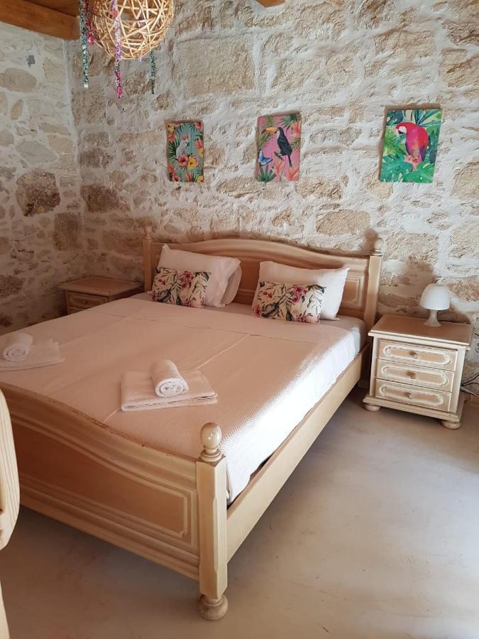 Old Stone Villa In Apokoronas Villa Nostalgia Kreta Fílippos エクステリア 写真
