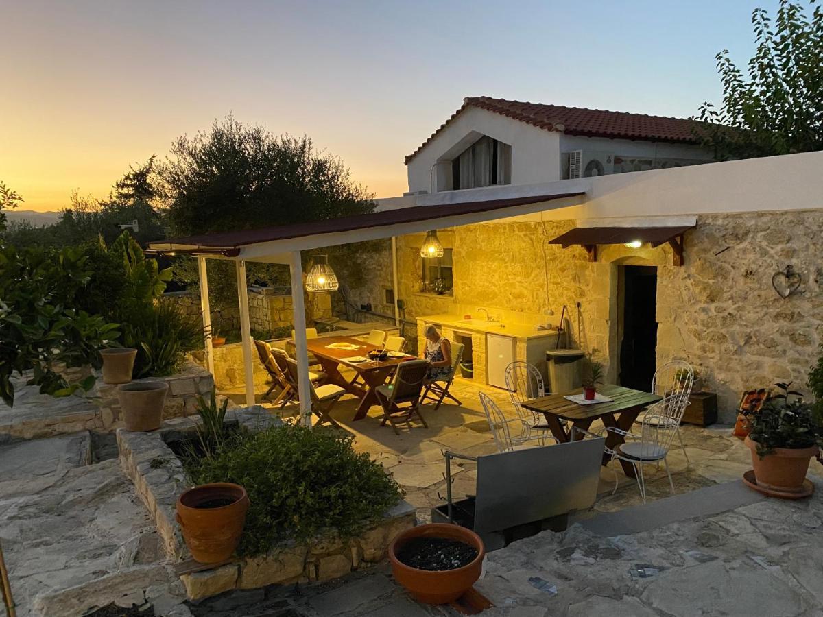 Old Stone Villa In Apokoronas Villa Nostalgia Kreta Fílippos エクステリア 写真